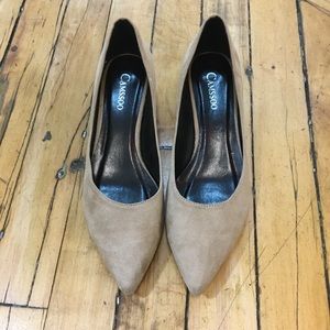 Camsoo tan suede kitten heel